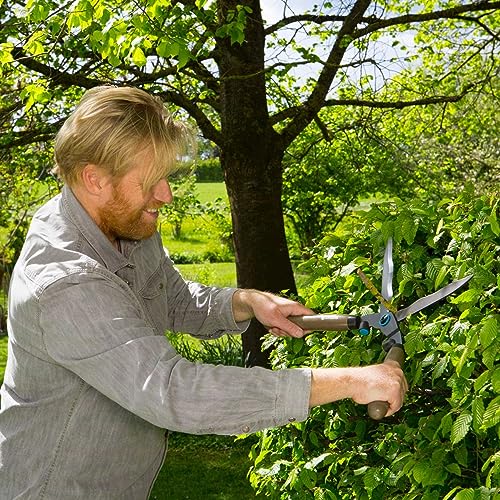 Gardena NatureCut Heckenschere mit 23 cm Messerlänge und Holzgriffen