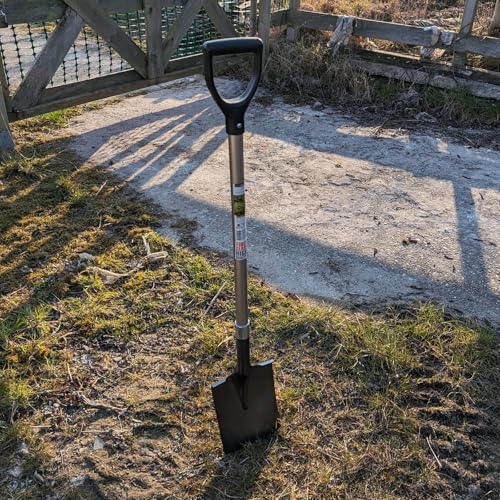 Land-Haus-Shop Gärtnerspaten aus Stahl, pulverbeschichtet, mit Trittkante und D-Griff